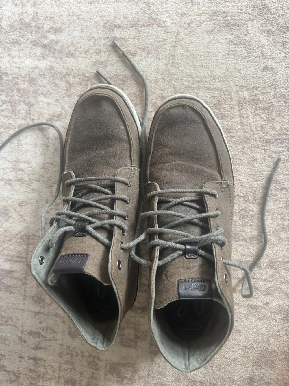 OluKai Men's Chukka Boots in Brown and White Sole